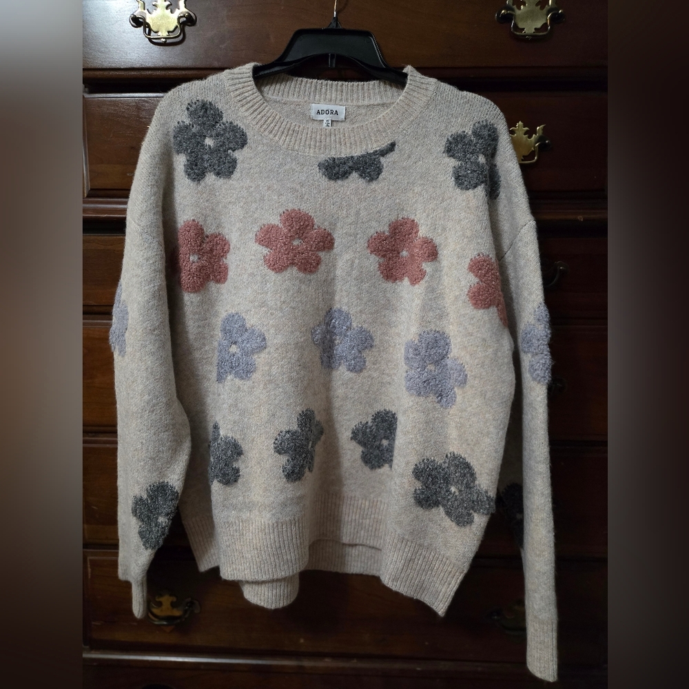 ADORA Women's Floral Sweater - Cream, Pink, and Gray 2X